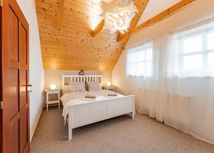 Nyaraló Nad Lazenskym Udolim *
